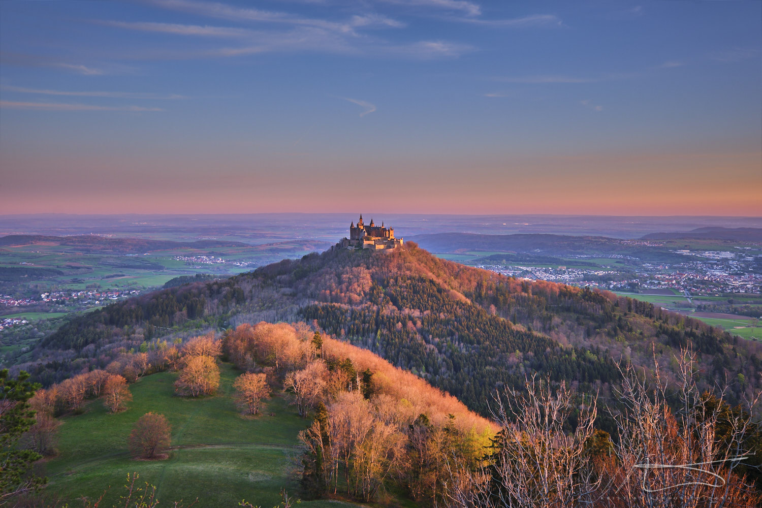 Sonnenaufgang über Burg Hohenzollern
